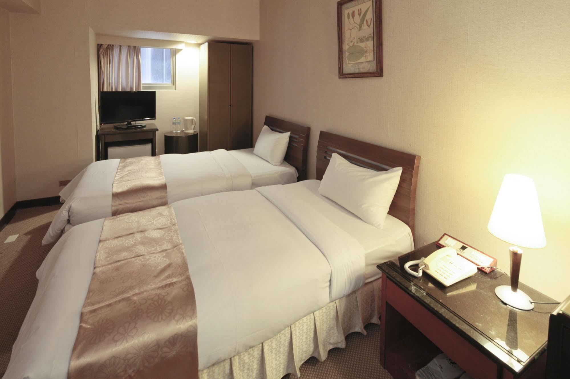 Lincoln Hotel Tainan Exterior foto